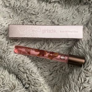 Girlactik Rose Oil Petal Gloss